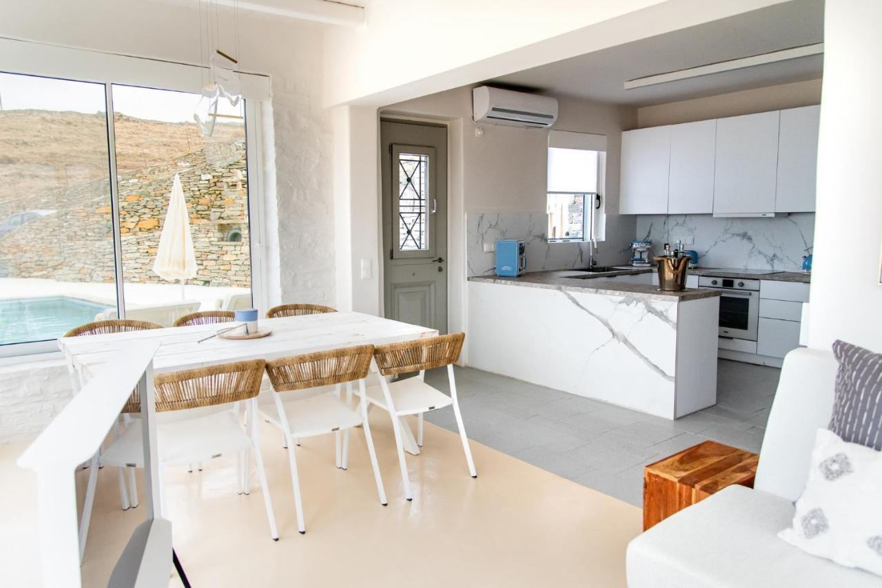 Luxurious Villa Lune With A Swimming Pool And A Fantastic Sea And Sunset View Ioulis Ngoại thất bức ảnh